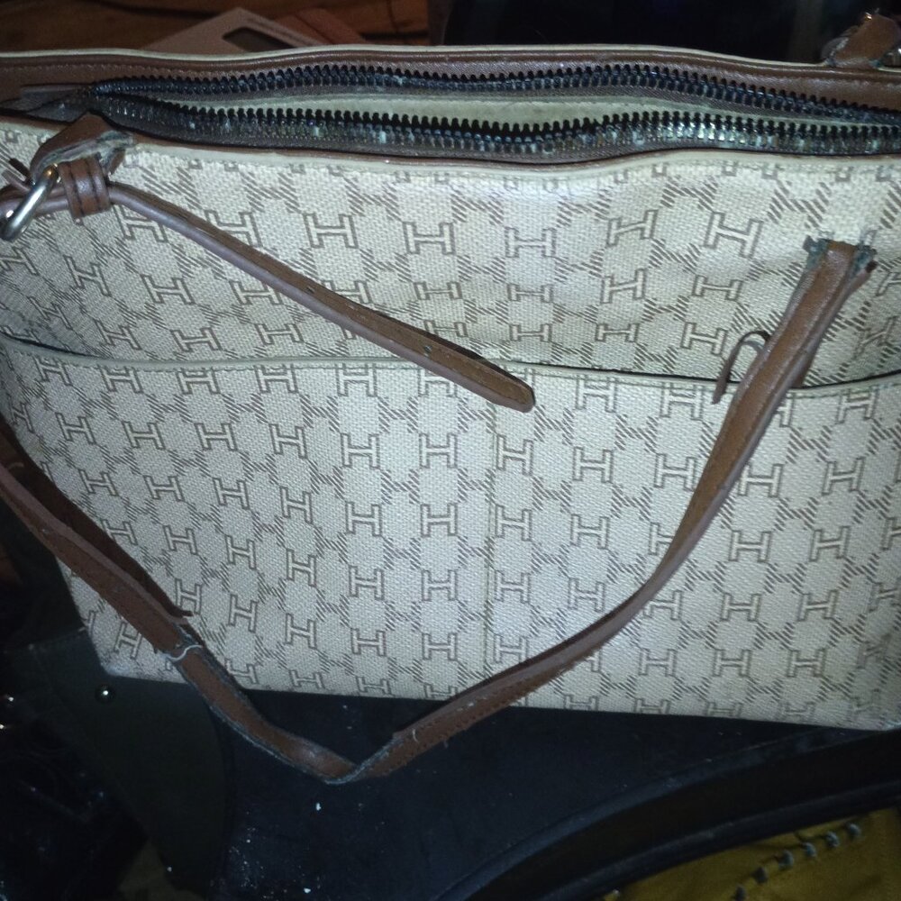 Halston handbag - Picture 2 of 4